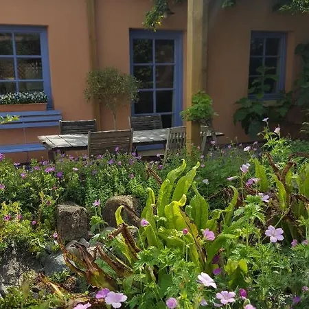 Bed & Breakfast La Cle Du Sud 3*